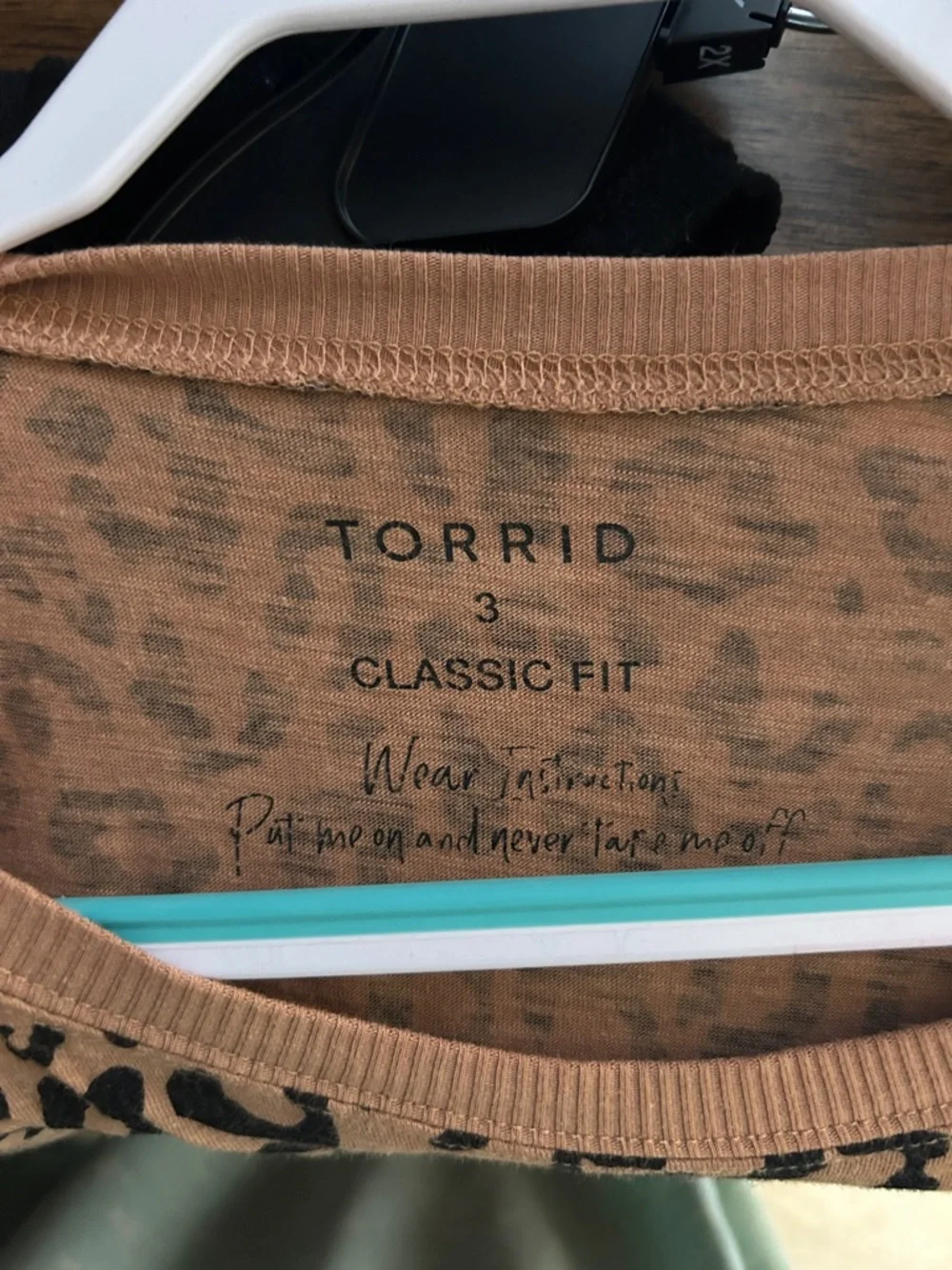 torrid Leopard Print Short Sleeve Top - Tan and Black size 3 - Picture 2 of 2